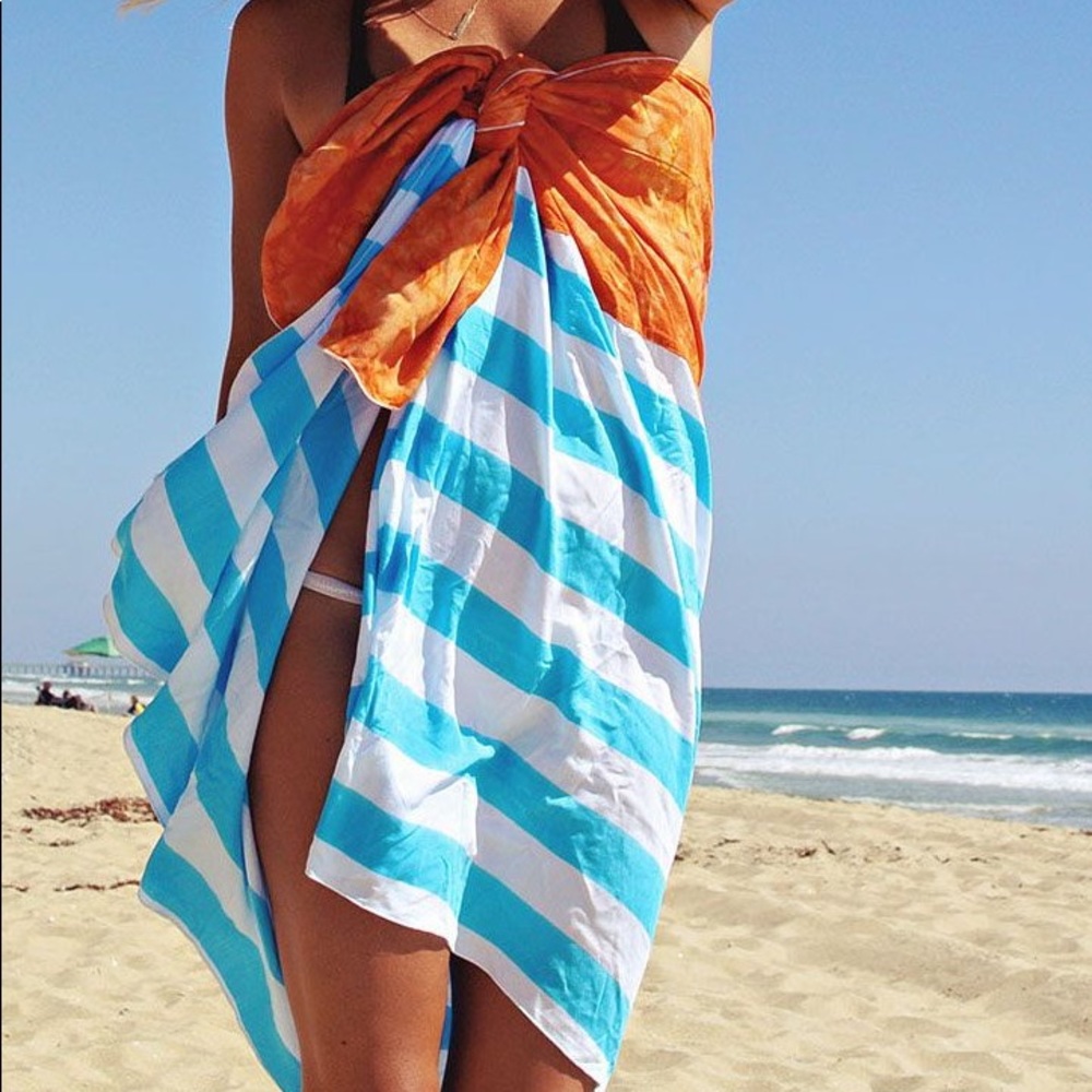 Salt Gypsy X Goldfish Kiss travel wrap